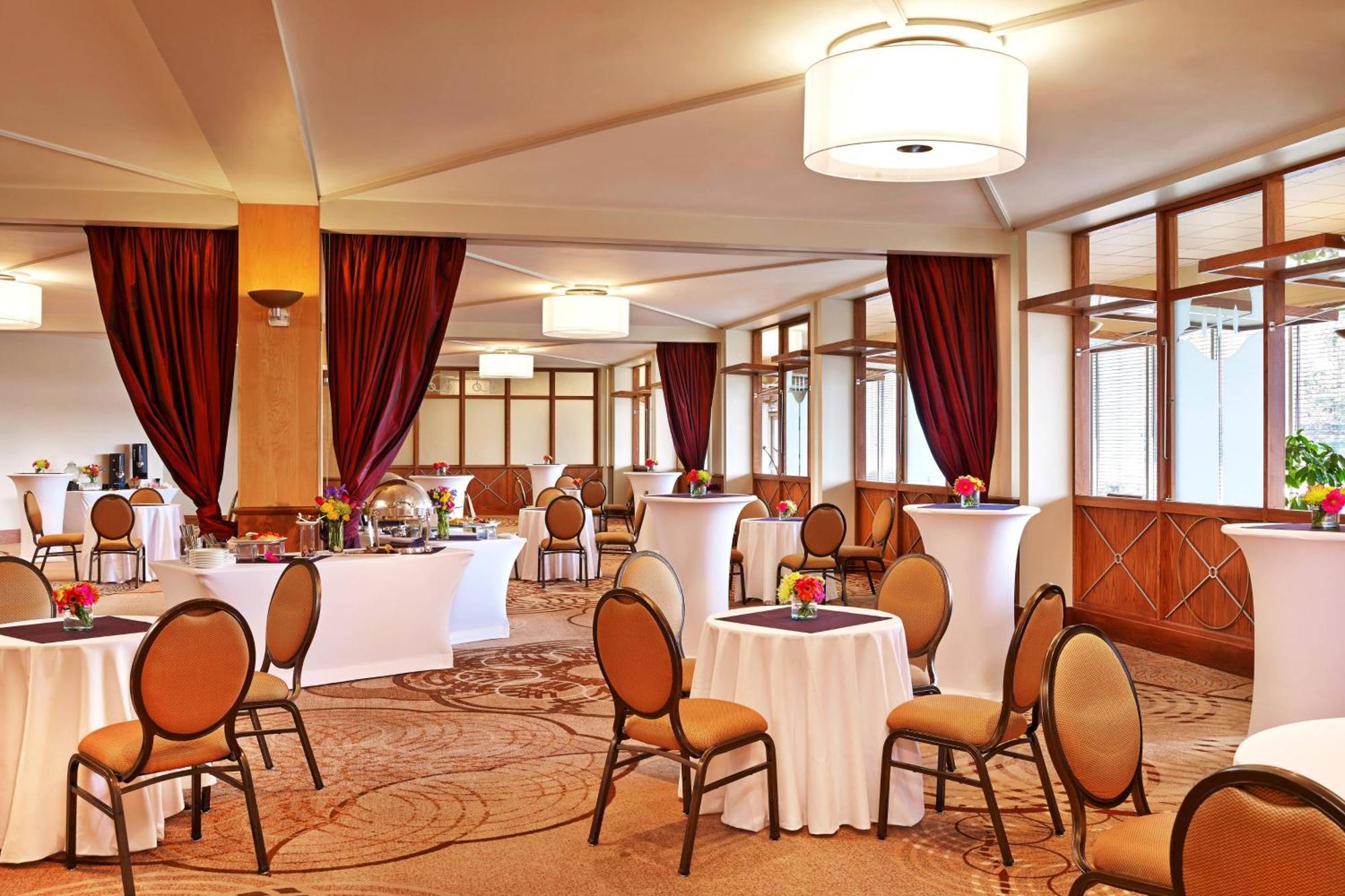 Sheraton Detroit Novi Bagian luar foto