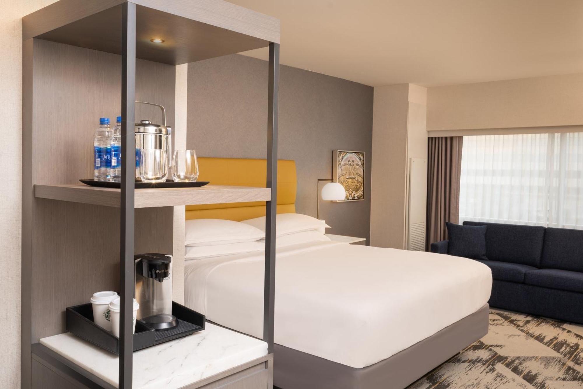Sheraton Detroit Novi Bagian luar foto