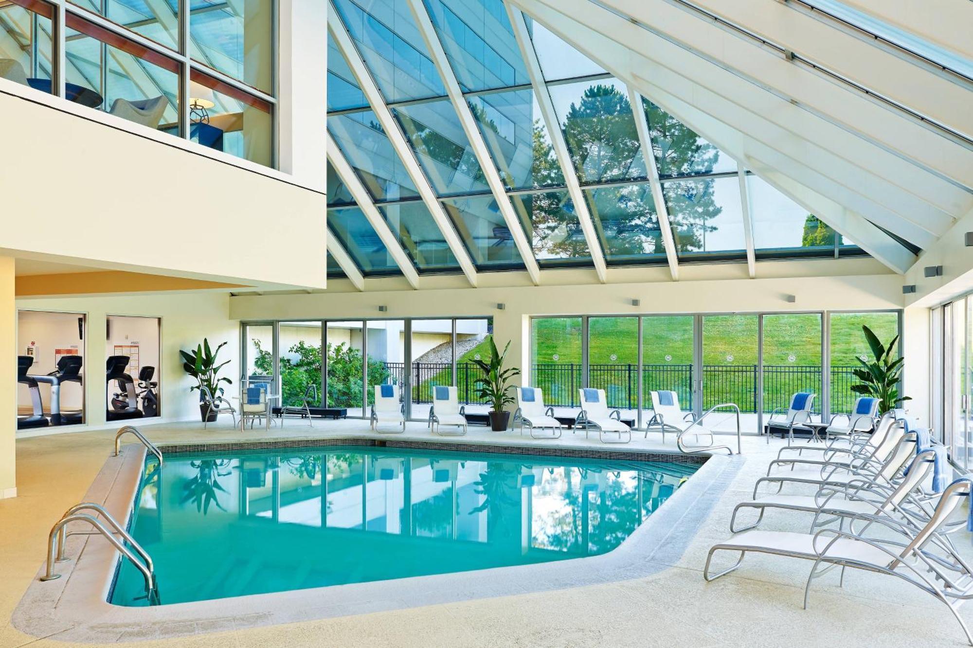 Sheraton Detroit Novi Bagian luar foto
