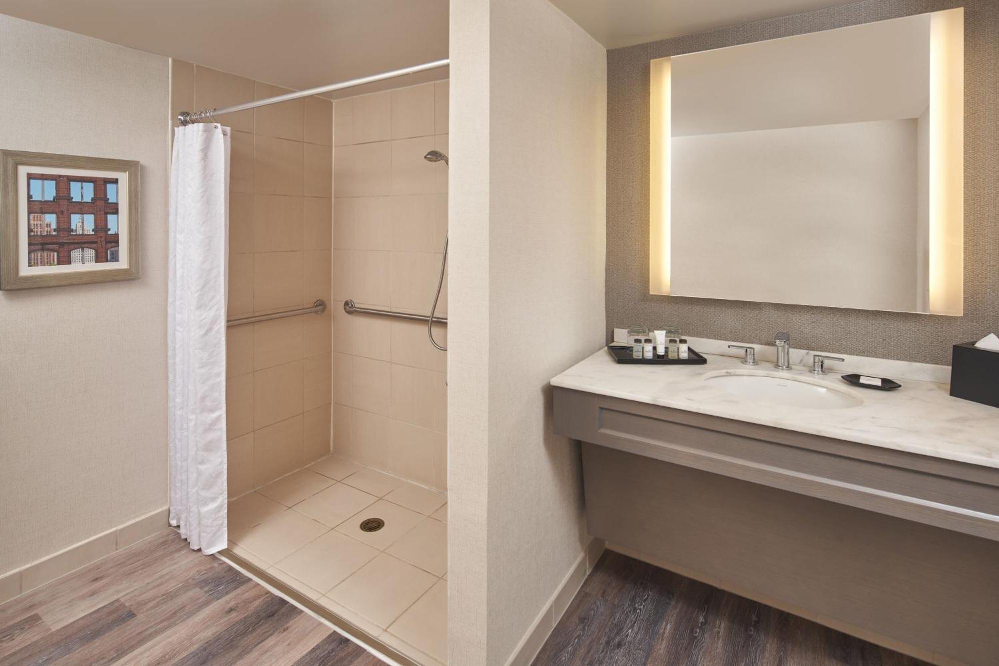 Sheraton Detroit Novi Bagian luar foto