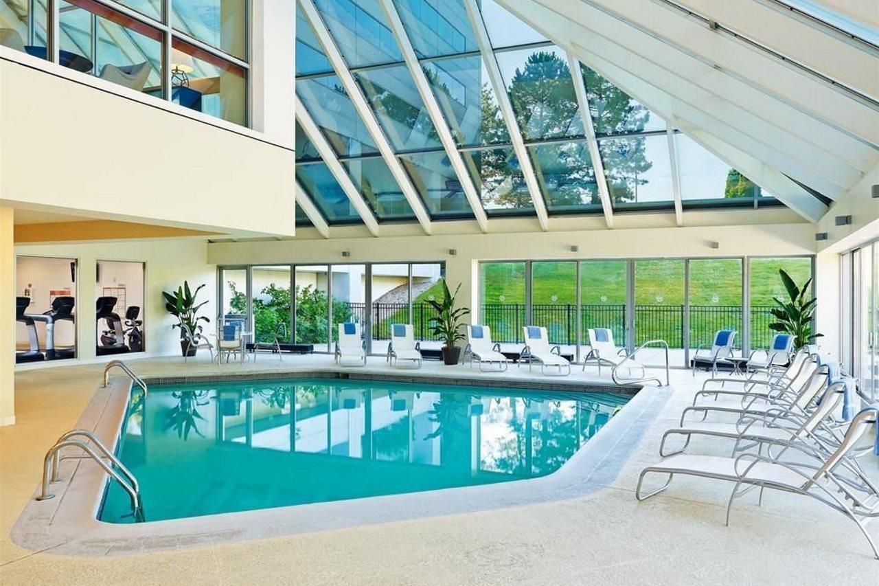 Sheraton Detroit Novi Bagian luar foto