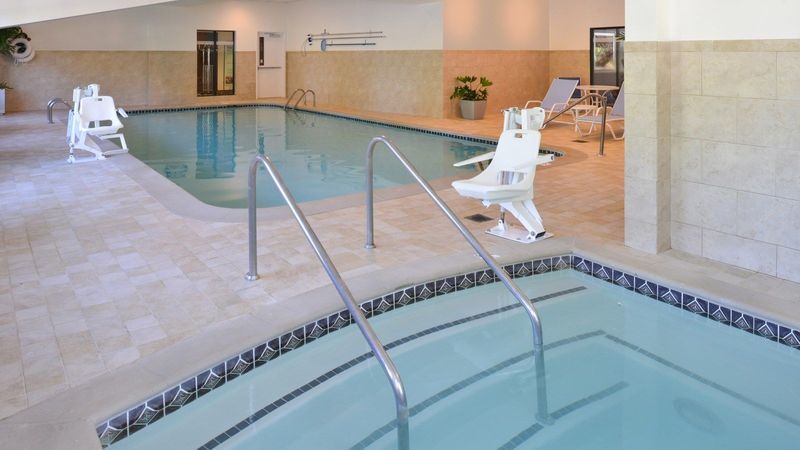 Sheraton Detroit Novi Bagian luar foto